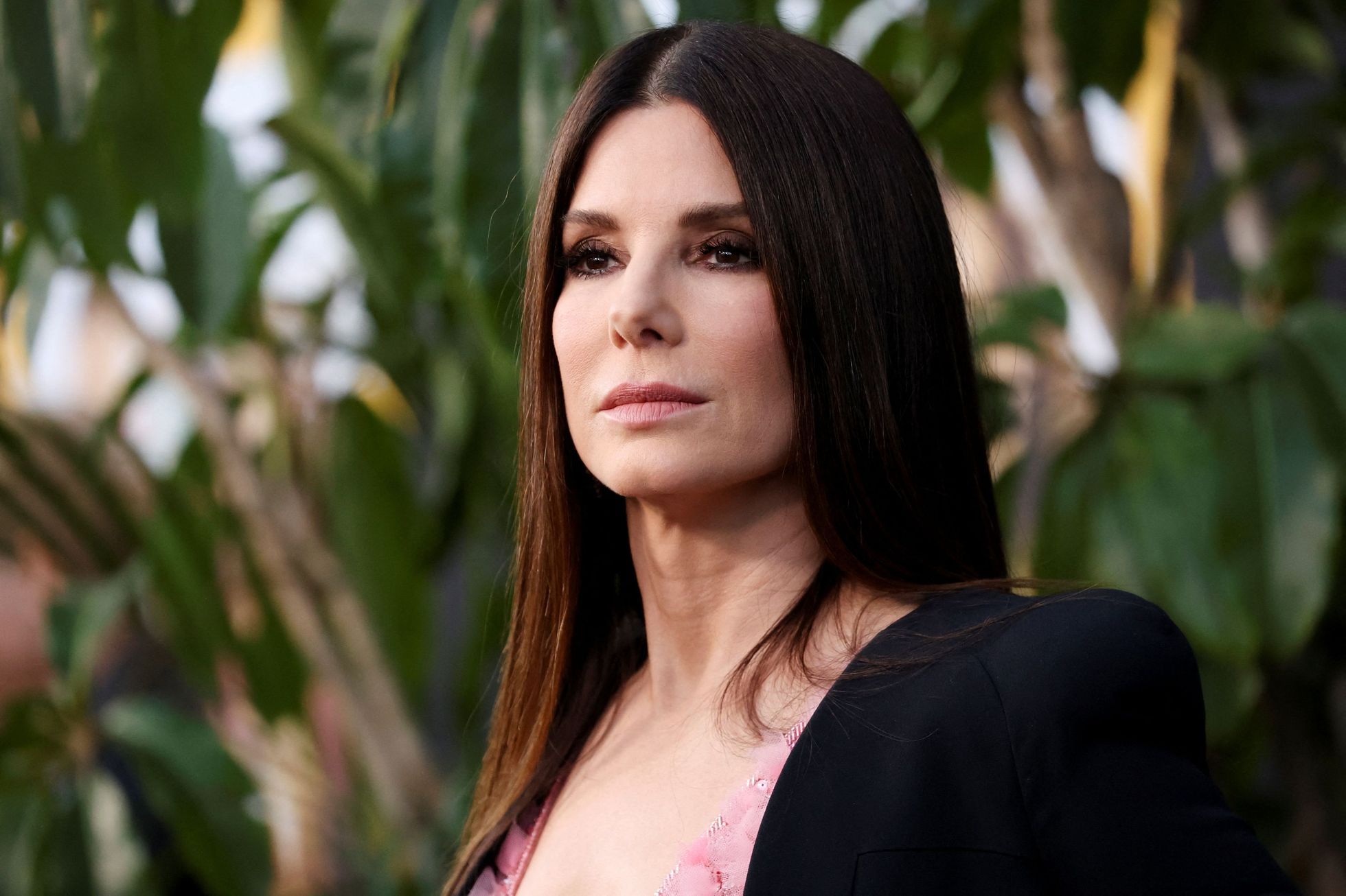 Bryan Randall’s Secret Battle with ALS Revealed: Sandra Bullock Takes Break to Support Him