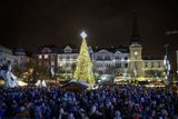 I na Masarykově náměstí v Ostravě se při příležitosti zahájení Vánoc sešly tisíce lidí.