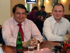 Michal Hašek se na jihu Moravy spojil s ODS. Předsedu Paroubka tím nepotěšil