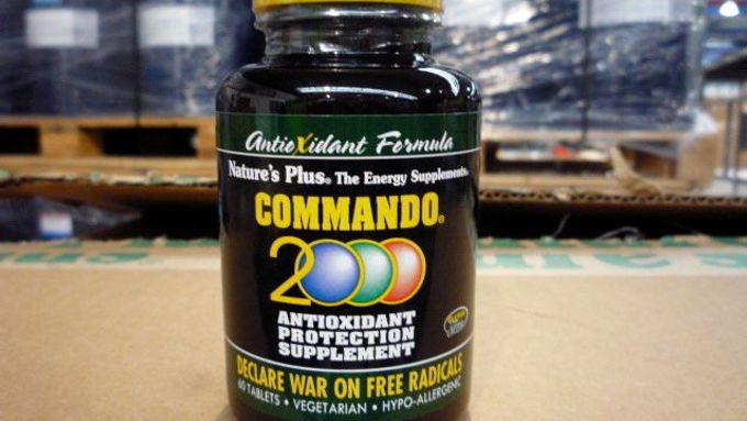 Výrobek s názvem Nature's Plus Commando 2000 obsahoval látku N-acetylcysteine, jejíž přítomnost v potravinách české zákony zakazují