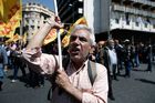 Řecká vláda nařídila stávkujícím návrat do práce