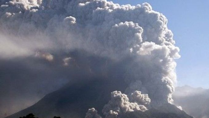 Indonésie má největší počet aktivních vulkánů na světě, protože leží na seismicky neklidném "Pacifickém ohnivém kruhu".