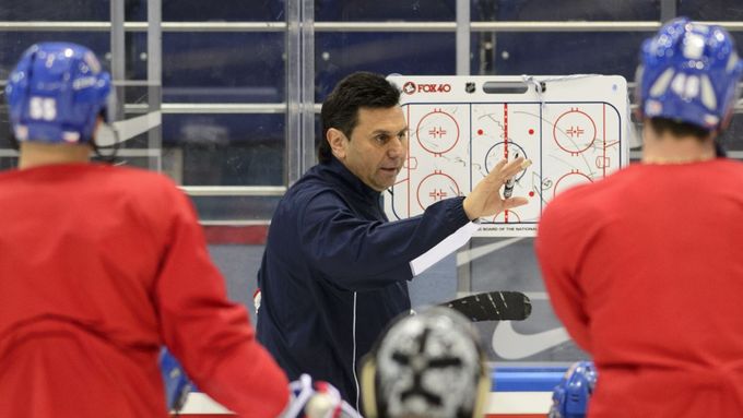 Vladimír Růžička buduje novou hokejovou reprezentaci. Na turnaj Karjala Cup bere 21 nezkušených hokejistů z extraligy.