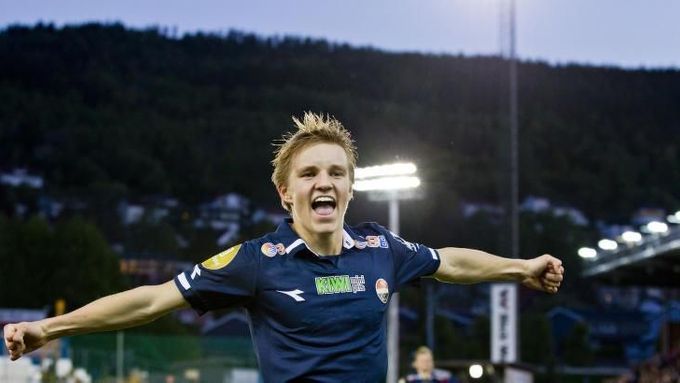 Takhle řádí Martin Odegaard v norské lize