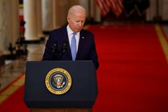 Bidenův afghánský syndrom. Válka skončila, ale prezidenta bude dál pronásledovat
