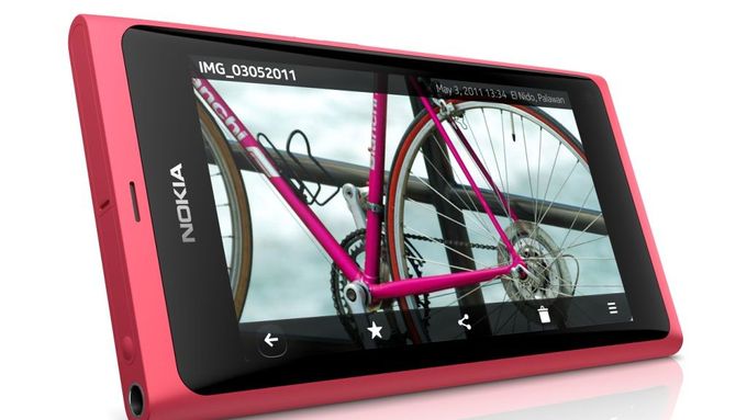 Nokia představila dotykový Smartphone N9