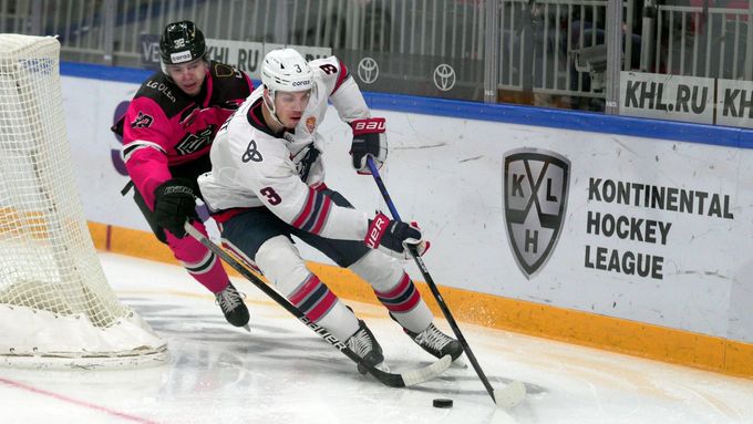 Ronald Knot hraje v play off KHL za Nižněkamsk, podle finského spoluhráče by ale rád odešel.