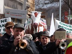 EU farmers marching through the streets of Prague