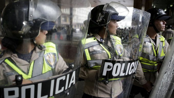 Policie v Caracasu