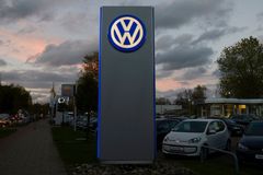 Problémy Volkswagenu v USA rostou. Úřad zkoumá další motory, firmu vyšetřuje i státní zástupce
