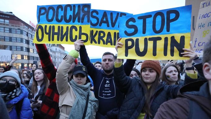 Dnes na 14:00 zorganizoval spolek Milion chvilek demonstraci proti ruské invazi na Ukrajině.