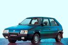 Před dvaceti lety byl nejprodávanějším autem v autobazaru Favorit vyrobený v letech 1989 až 1994 a nejčastěji v bílé barvě. "Tehdy se průměrně prodával za cenu 79 000 korun," říká Michal Häckl z AAA Auto.