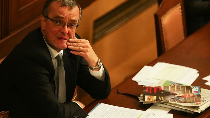 Ministr financí Miroslav Kalousek ve sněmovně.