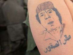 Kaddáfí musí pryč, prohlásila ministryně zahraničí USA Clintonová