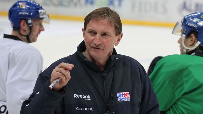 Kouč národního hokejového týmu Alois Hadamczik.