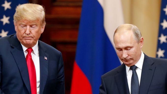Donald Trump a Vladimir Putin na summitu v Helsinkách