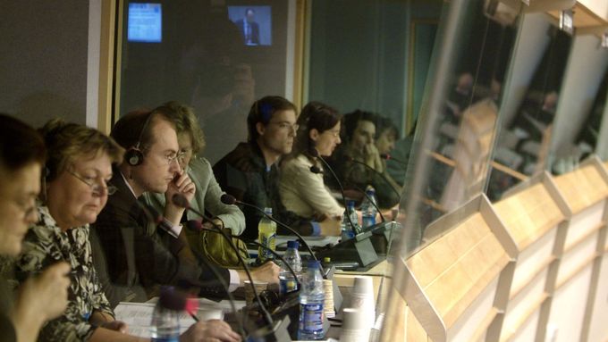 Tlumočníci v Evropském parlamentu.