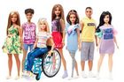Barbie bez nohy nebo na vozíku. Mattel připravuje panenky s "realistickým vzhledem"