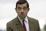 "Osobně jsem docela jiný než Mr. Bean. Jsem až děsivě normální," nechal se před časem slyšet Atkinson. Přesto ho už od školy provázela pověst příležitostného třídního šaška.