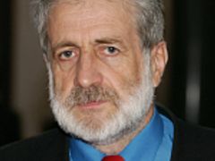 Petar Beron je označován za politického