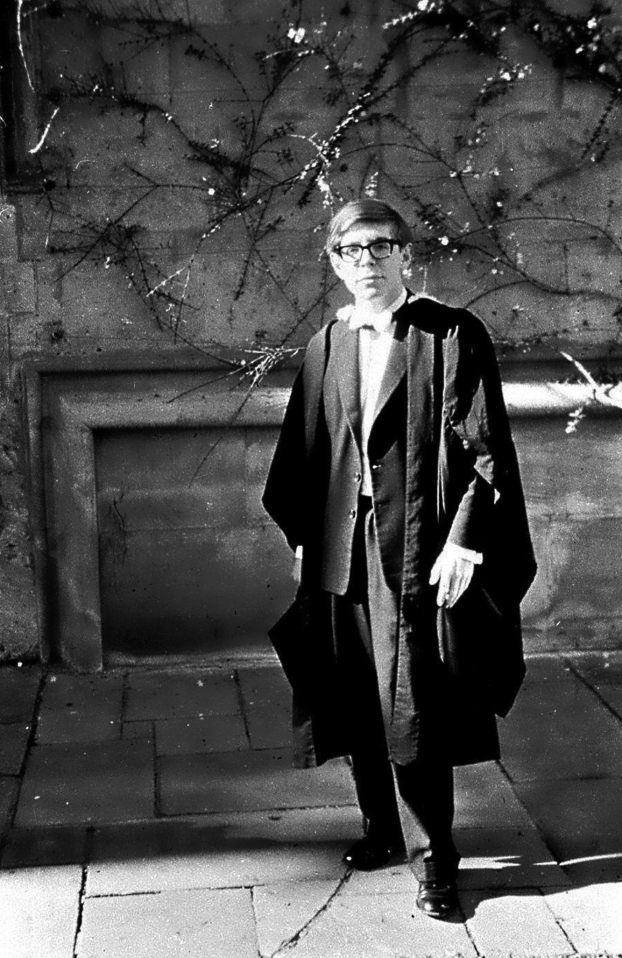 Stephen Hawking - student  - promoce 2