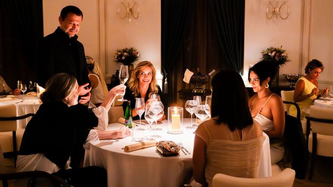 Film Pod parou česká kina promítají od 7. srpna.