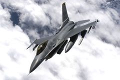 V USA se při cvičném letu srazily dva letouny F-16, oba piloti jsou hospitalizováni