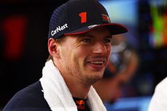 Verstappen kráčející za titulem získal pole position, Pérez v kvalifikaci vyhořel