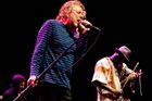 Robert Plant zahrne Colours směsí planetární euforie
