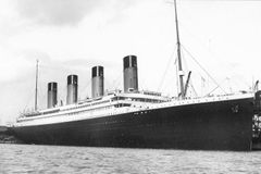 Vypluje druhý Titanic. Přesně sto let po tom prvním