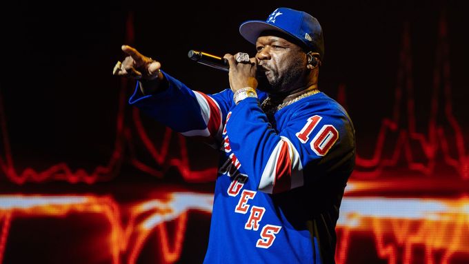 Recenze: Jako v newyorském VIP klubu. Raper 50 Cent v Praze desetkrát přidával