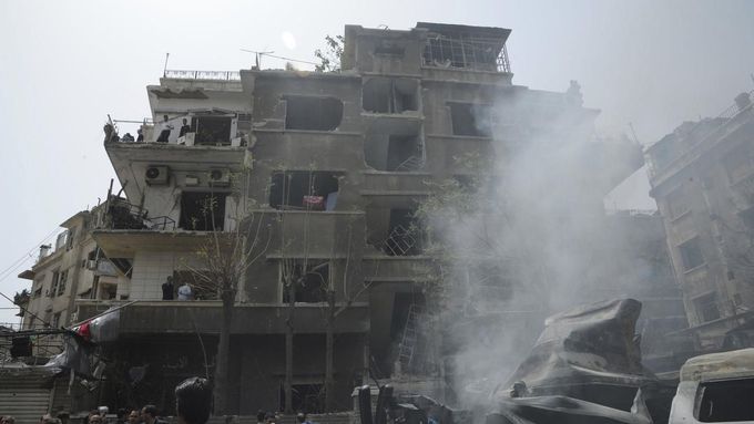Po explozi byl dlouho nad Damaškem vidět oblak černého dýmu vznášejícího se nad obytnou i obchodní částí města.