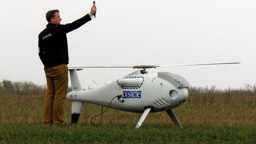 OBSE používá k monitorování situace i drony. Ty ovšem separatisté sestřelují.