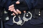 Policie v Teplicích zadržela čtyřčlenný gang vyděračů