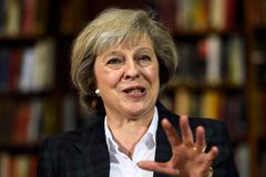 Britská premiérka chce pro vojáky v zahraničí výjimky z úmluvy o lidských právech