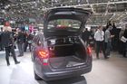 Nový Hyundai i30 kombi versus inovovaná Škoda Octavia Combi: Porovnávali jsme kufry u nových kombíků