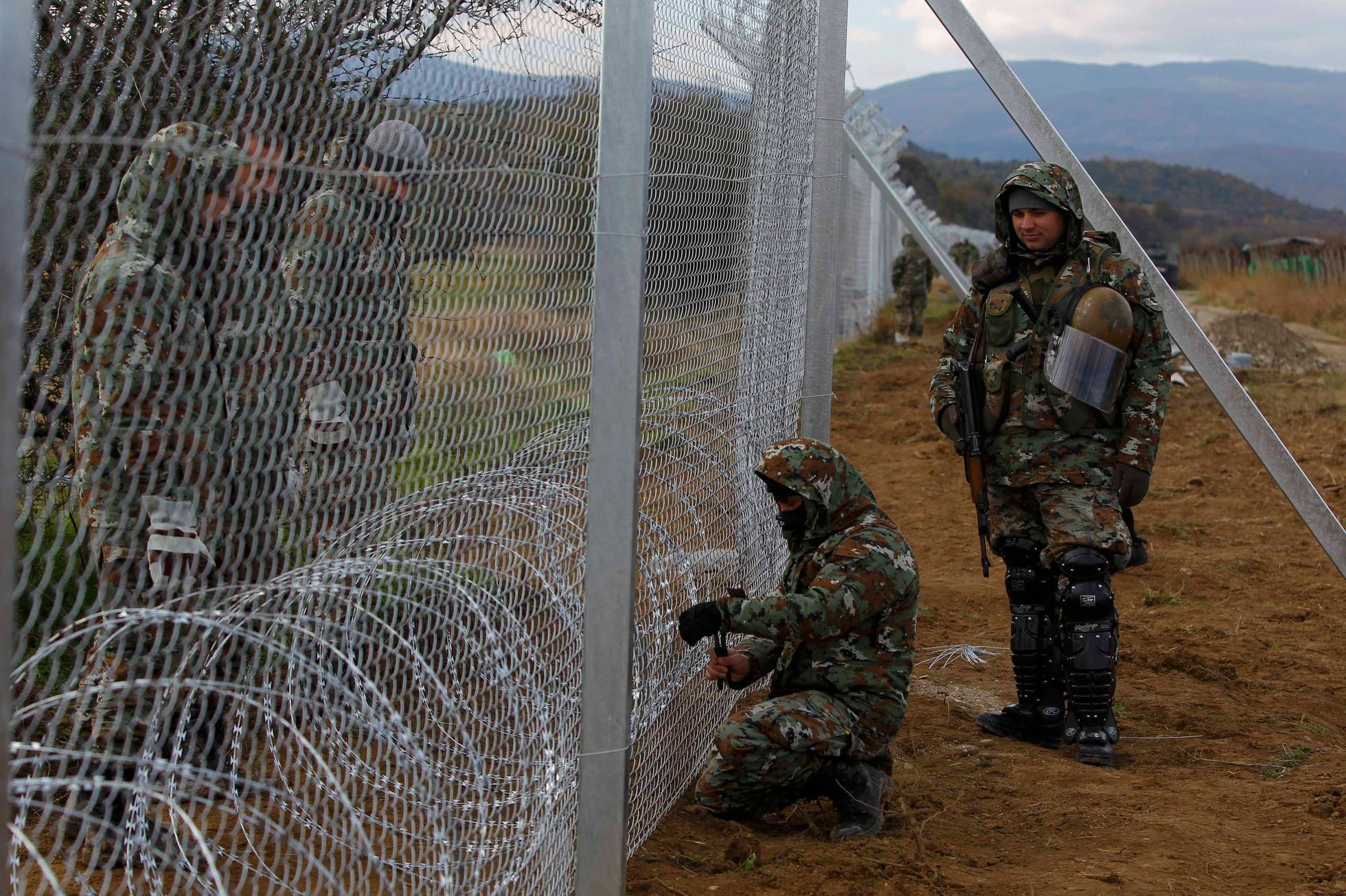 Plot na makedonské hranici.