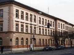 Budova Vrchního soudu v Olomouci.