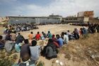 EU chce financovat uprchlické tábory v Libyi. Aby odtud lidé neprchali do Evropy