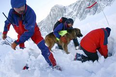 Lavina v Kanadě zabila trojici horolezců, záchranáři se na místo nedostanou