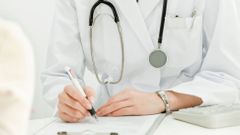 Posudkových lékařů je málo. Kvůli služebnímu zákonu navíc může skončit až třetina z nich