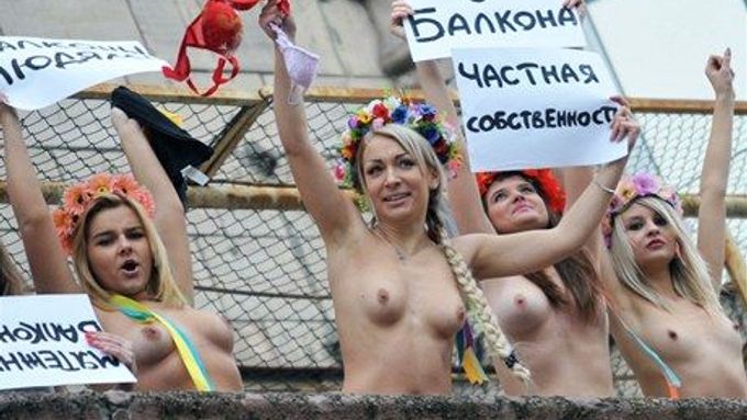 Protestující nahé Ukrajinky
