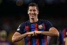 Robert Lewandowski slaví gól v zápase LM Barcelona - Viktoria Plzeň