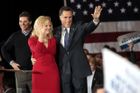 Romney vyhrál primárky v rodném Michiganu i v Arizoně