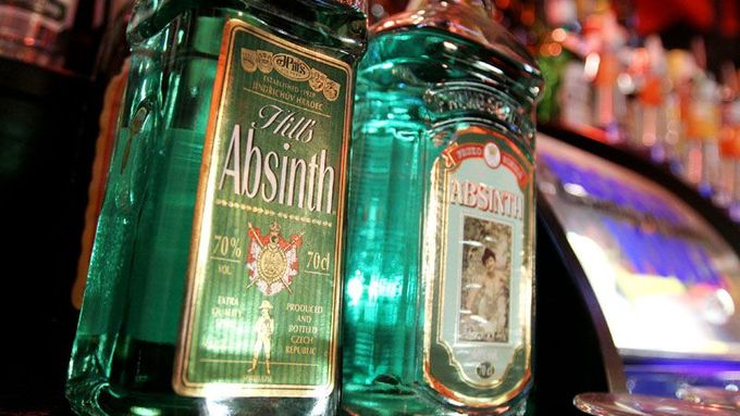 Stock soudí, že zelená Britům zachutná, na základě jejich spotřeby absintu. Ilustrační foto.