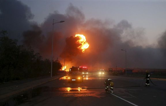 Obří výbuch si vyžádal nejméně sedmnáct mrtvých.