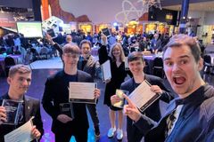 Čeští středoškoláci uspěli v soutěži agentury NASA s projektem na opravu družic