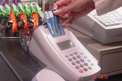 Experti prý našli obří chybu v ochraně platebních karet