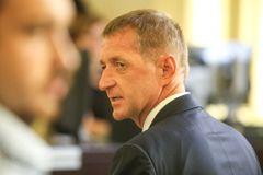Roman Janoušek se na svobodu nedostane, soudce zamítl jeho žádost