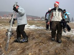 Na Horních Mísečkách nejsou podmínky pro lyžování ideální.